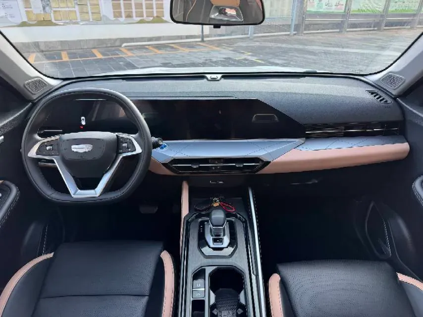 2024 Geely OkavangoPRO 1.5T 181HP L4 7DCT,autocango,china used car exporter,china ev exporter,chinese used car exporter,chinese used ev exporter