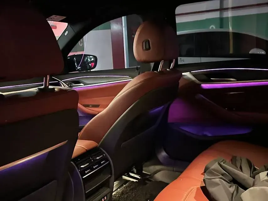 2023 BMW 5 Series 2.0T 245HP L4 8AT,autocango,china used car exporter,china ev exporter,chinese used car exporter,chinese used ev exporter