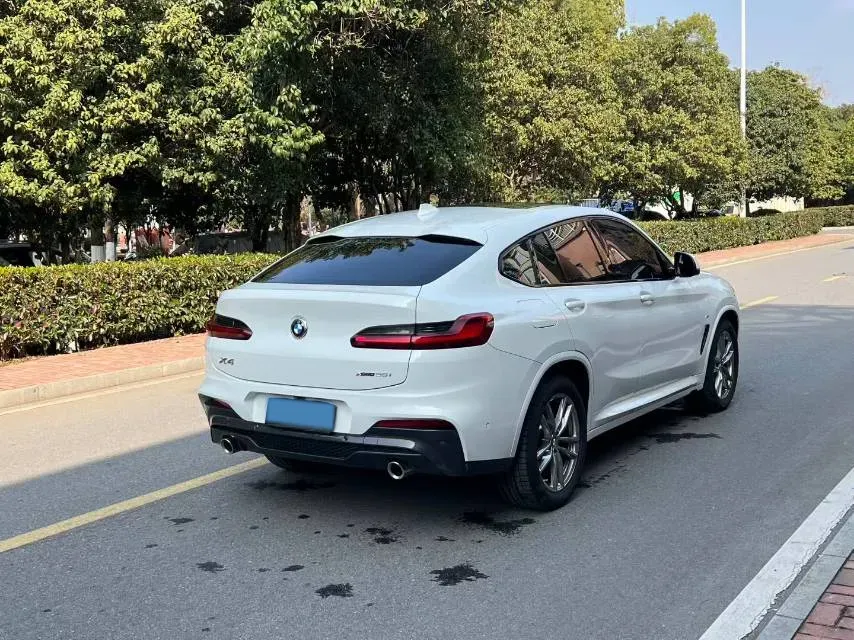2021 BMW X4 2.0T 184HP L4 8AT,autocango,china used car exporter,china ev exporter,chinese used car exporter,chinese used ev exporter