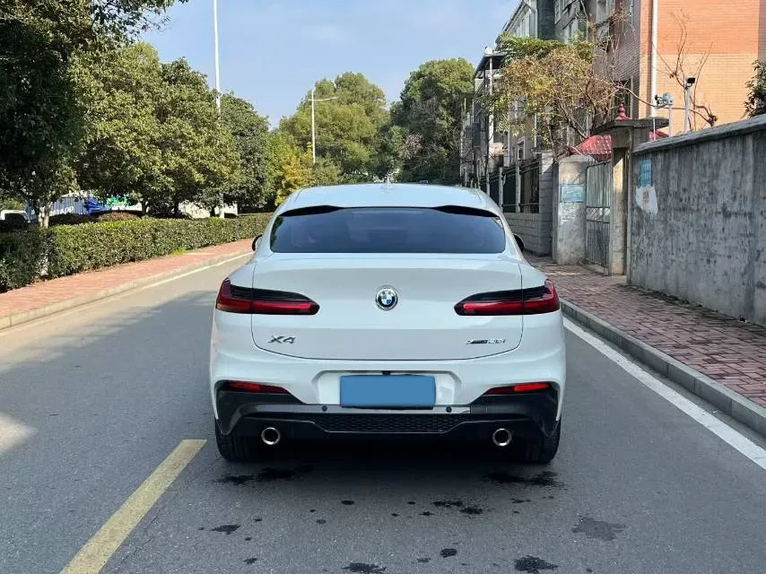 2021 BMW X4 2.0T 184HP L4 8AT,autocango,china used car exporter,china ev exporter,chinese used car exporter,chinese used ev exporter