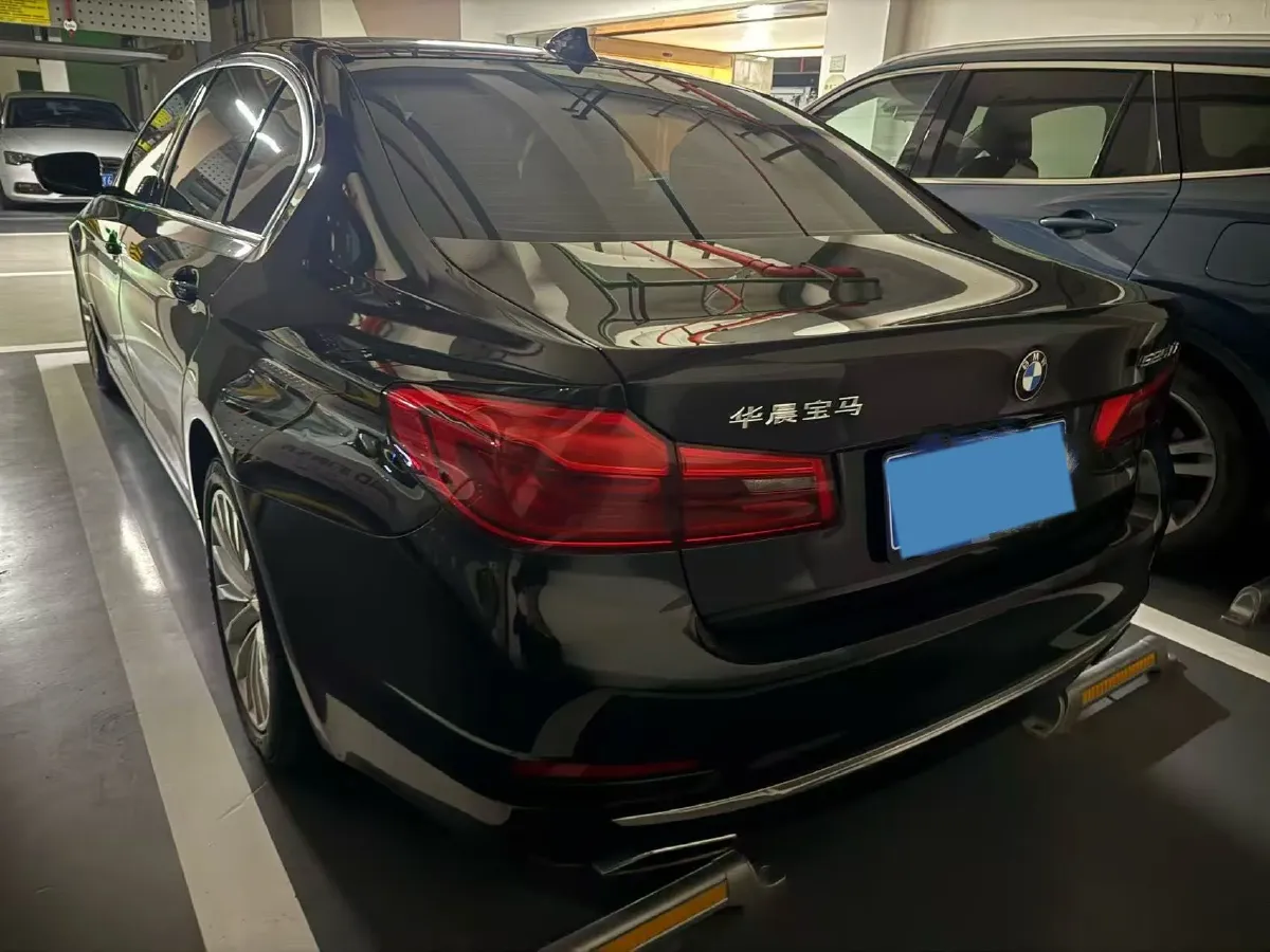 2020 BMW 5 Series 2.0T 184HP L4 8AT,autocango,china used car exporter,china ev exporter,chinese used car exporter,chinese used ev exporter