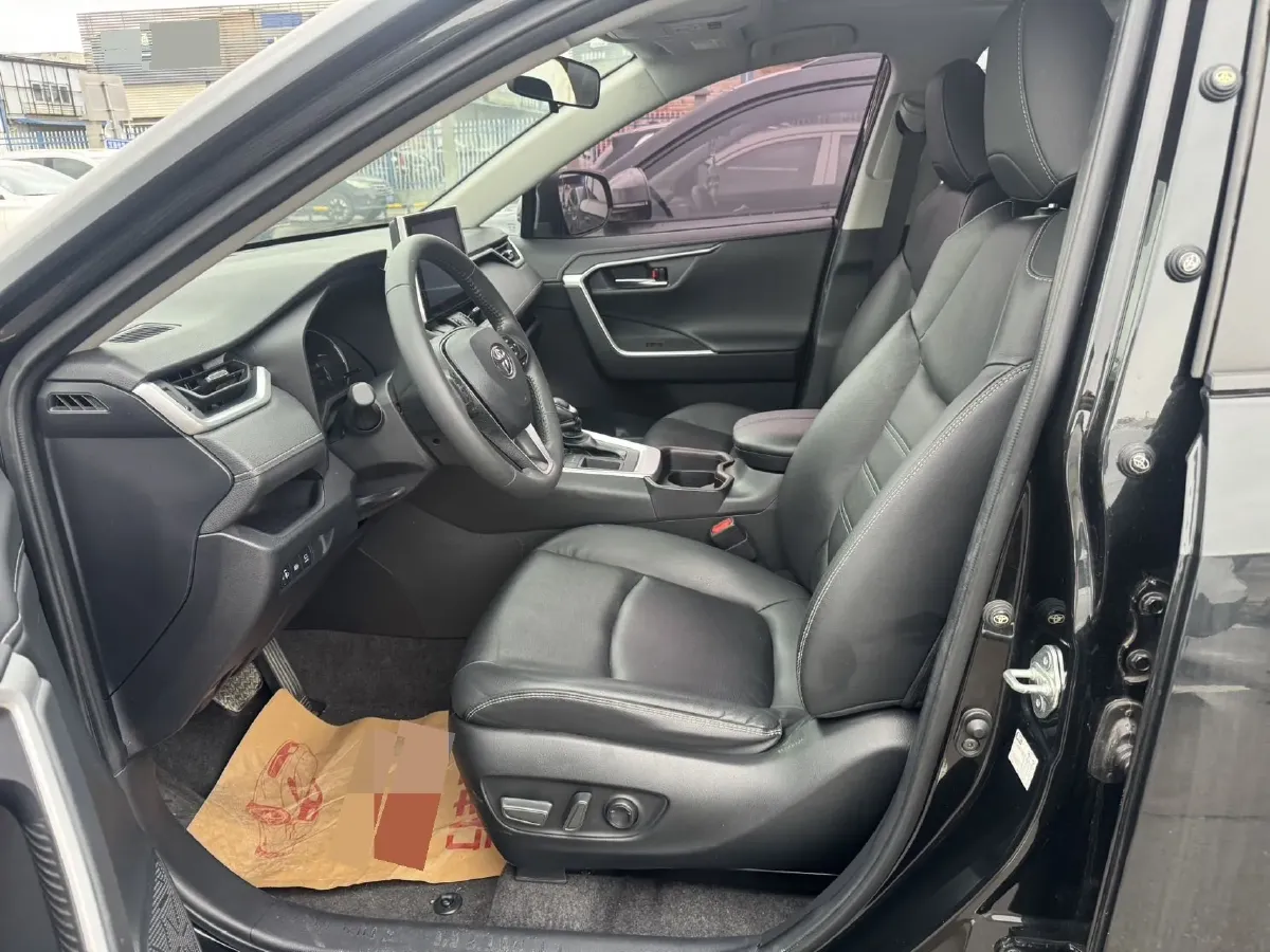 2022 Toyota RAV4 2.0L 171HP L4 CVT,autocango,china used car exporter,china ev exporter,chinese used car exporter,chinese used ev exporter