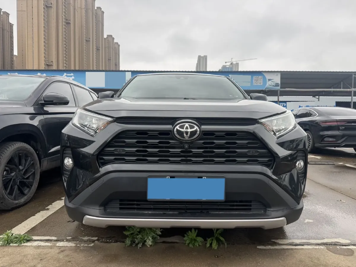 2022 Toyota RAV4 2.0L 171HP L4 CVT,autocango,china used car exporter,china ev exporter,chinese used car exporter,chinese used ev exporter