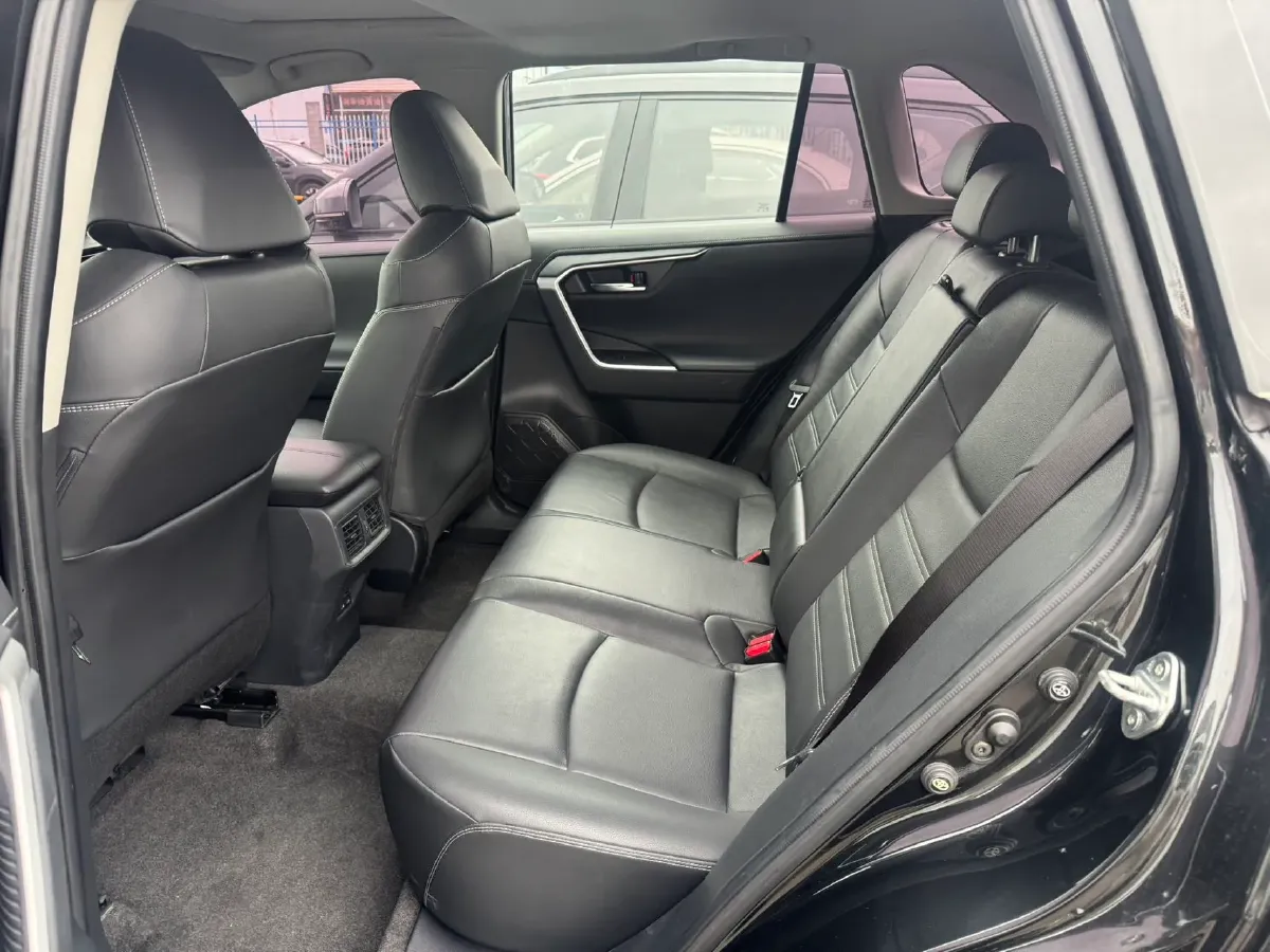 2022 Toyota RAV4 2.0L 171HP L4 CVT,autocango,china used car exporter,china ev exporter,chinese used car exporter,chinese used ev exporter