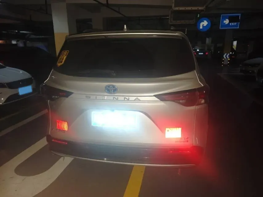 2021 Toyota Sienna 2.5L 192HP L4 E-CVT Hybrid,autocango,china used car exporter,china ev exporter,chinese used car exporter,chinese used ev exporter