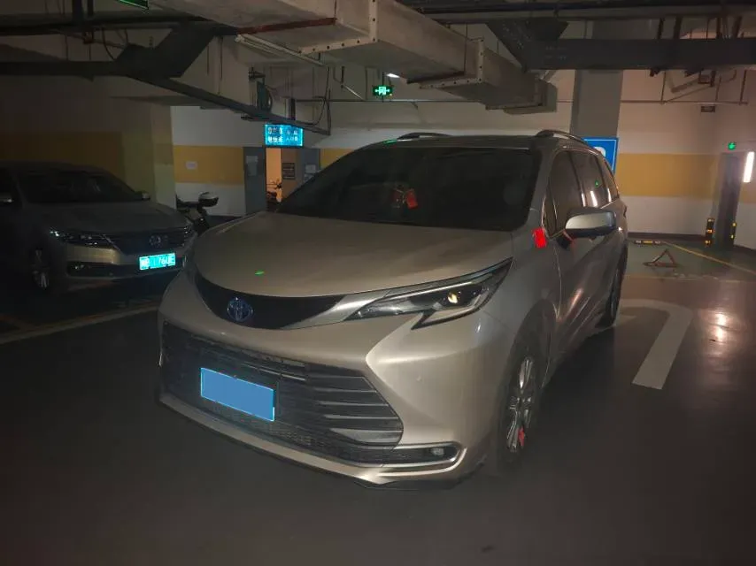 2021 Toyota Sienna 2.5L 192HP L4 E-CVT Hybrid,autocango,china used car exporter,china ev exporter,chinese used car exporter,chinese used ev exporter