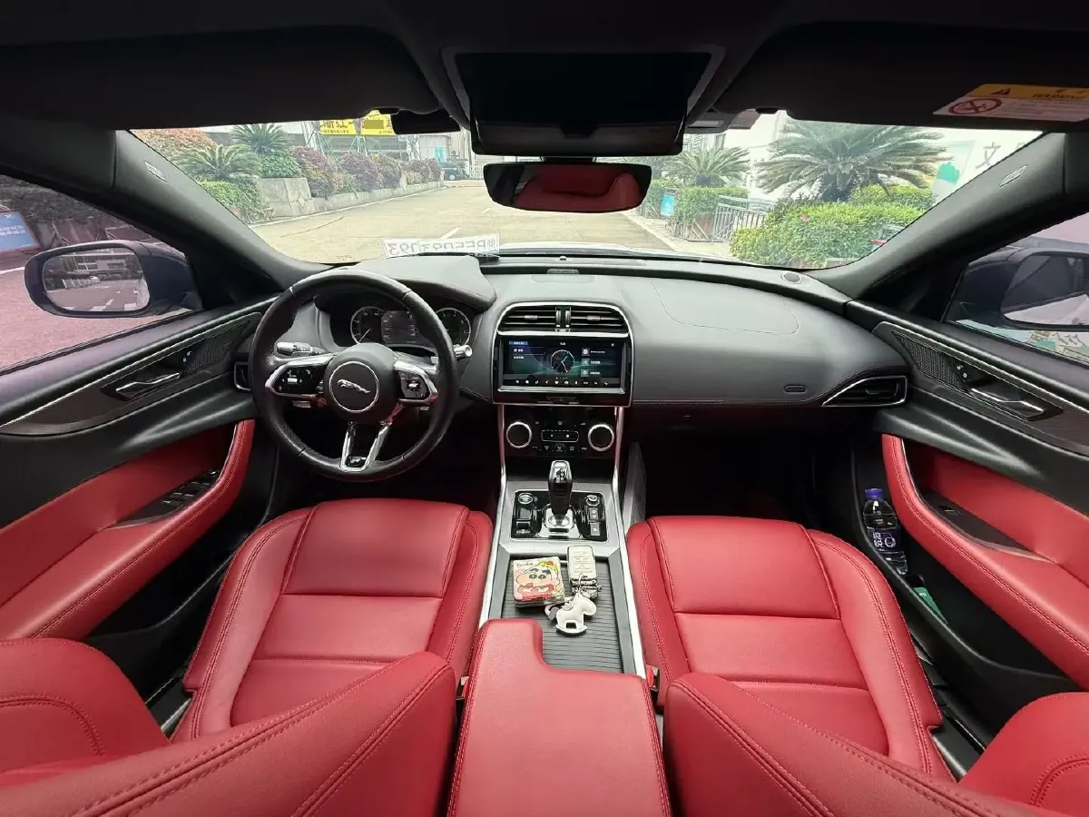 2020 Jaguar XEL 2.0T 200HP L4 8AT,autocango,china used car exporter,china ev exporter,chinese used car exporter,chinese used ev exporter