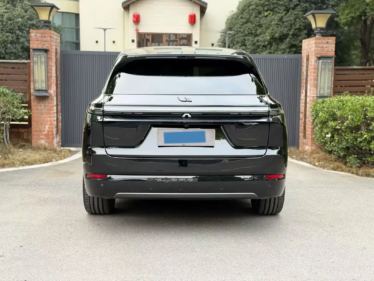 2025 Li L7 Range Extended 154HP REEV,autocango,china used car exporter,china ev exporter,chinese used car exporter,chinese used ev exporter