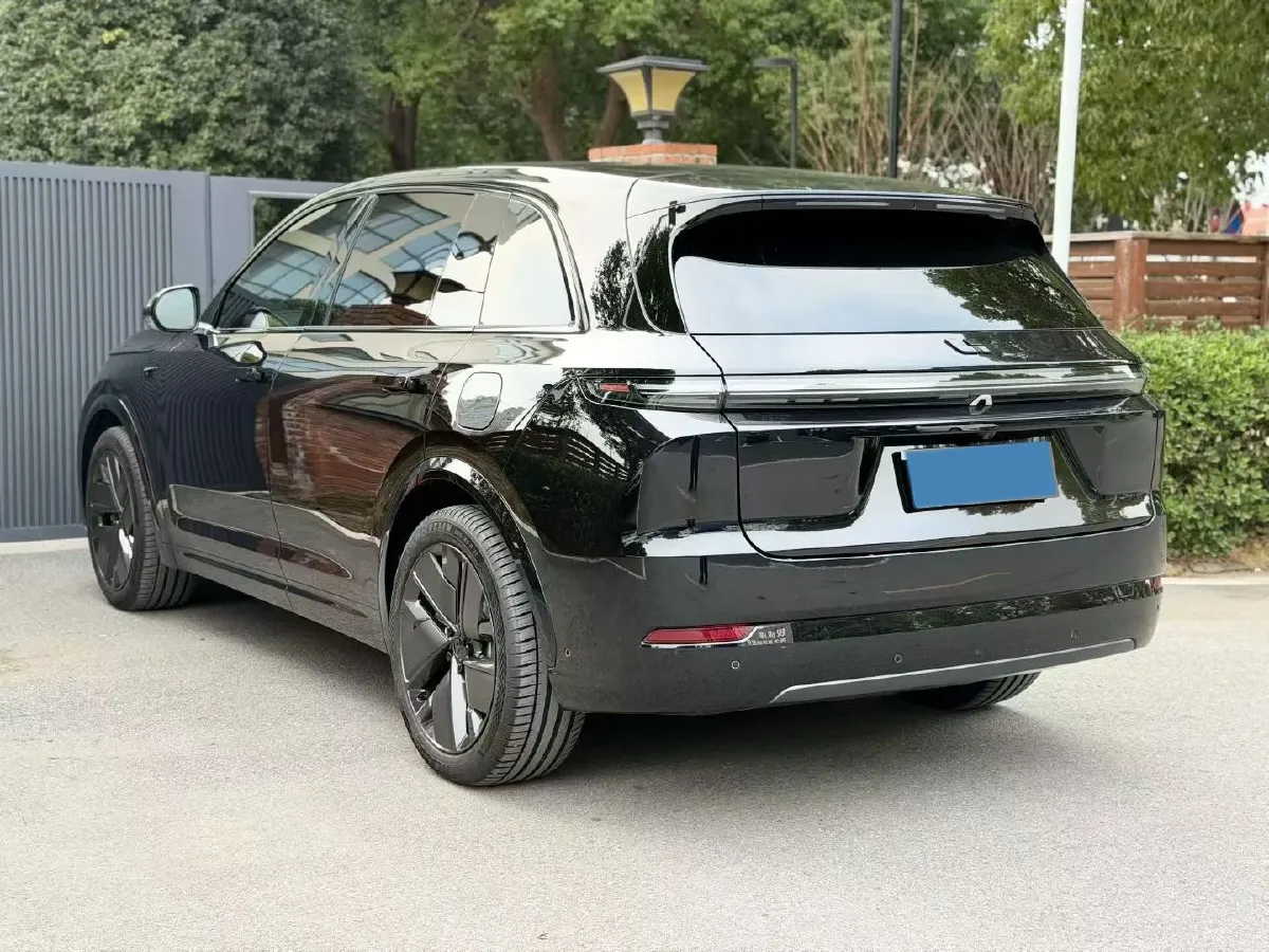 2025 Li L7 Range Extended 154HP REEV,autocango,china used car exporter,china ev exporter,chinese used car exporter,chinese used ev exporter