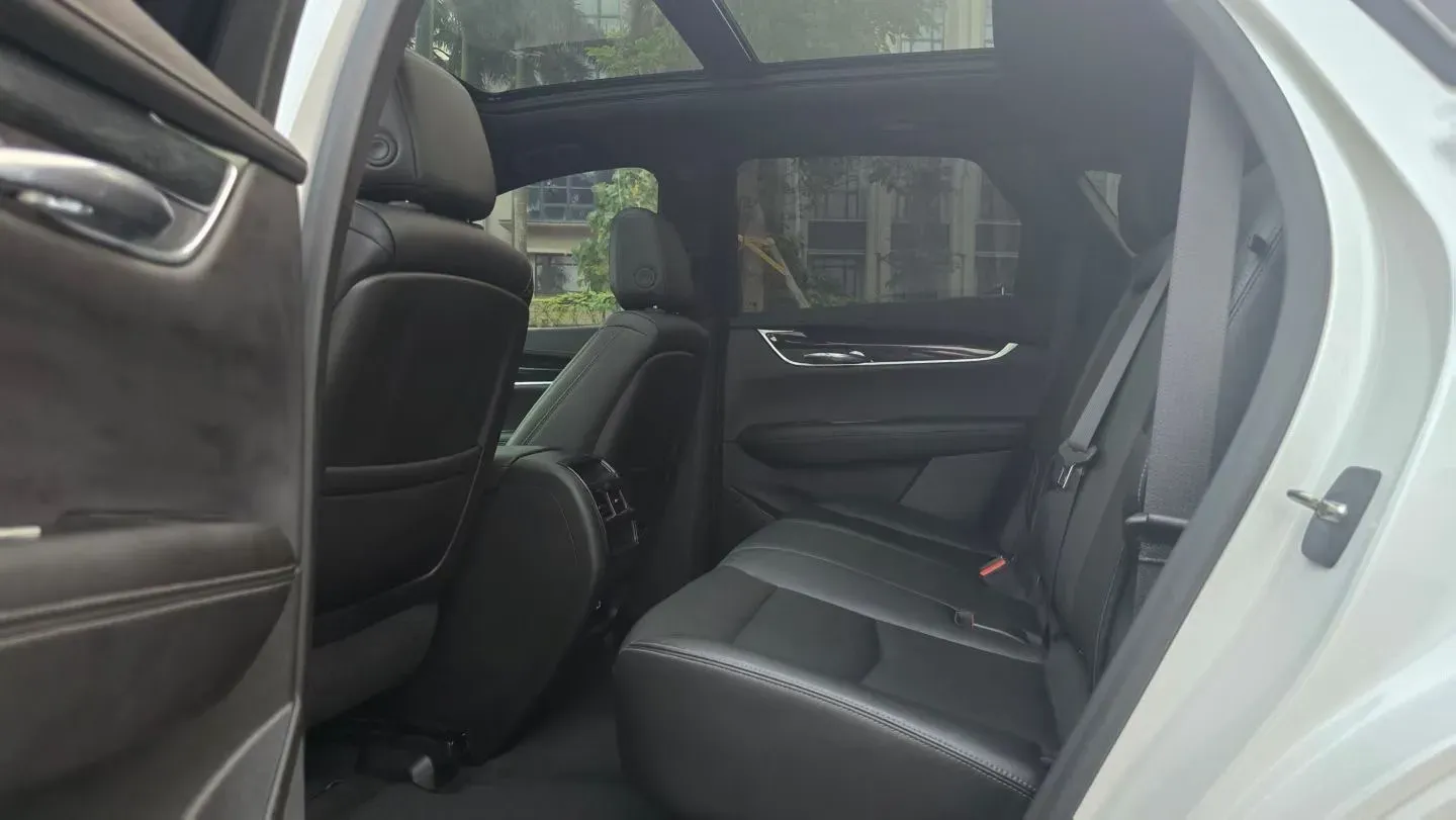 2021 Cadillac XT5 2.0T 237HP L4 9AT,autocango,china used car exporter,china ev exporter,chinese used car exporter,chinese used ev exporter