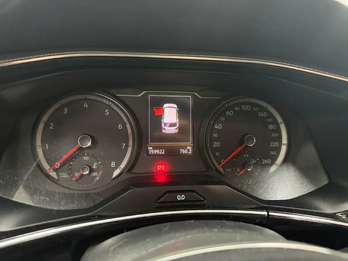 2019 Jeep Cherokee 2.0T 234HP L4 9AT,autocango,china used car exporter,china ev exporter,chinese used car exporter,chinese used ev exporter