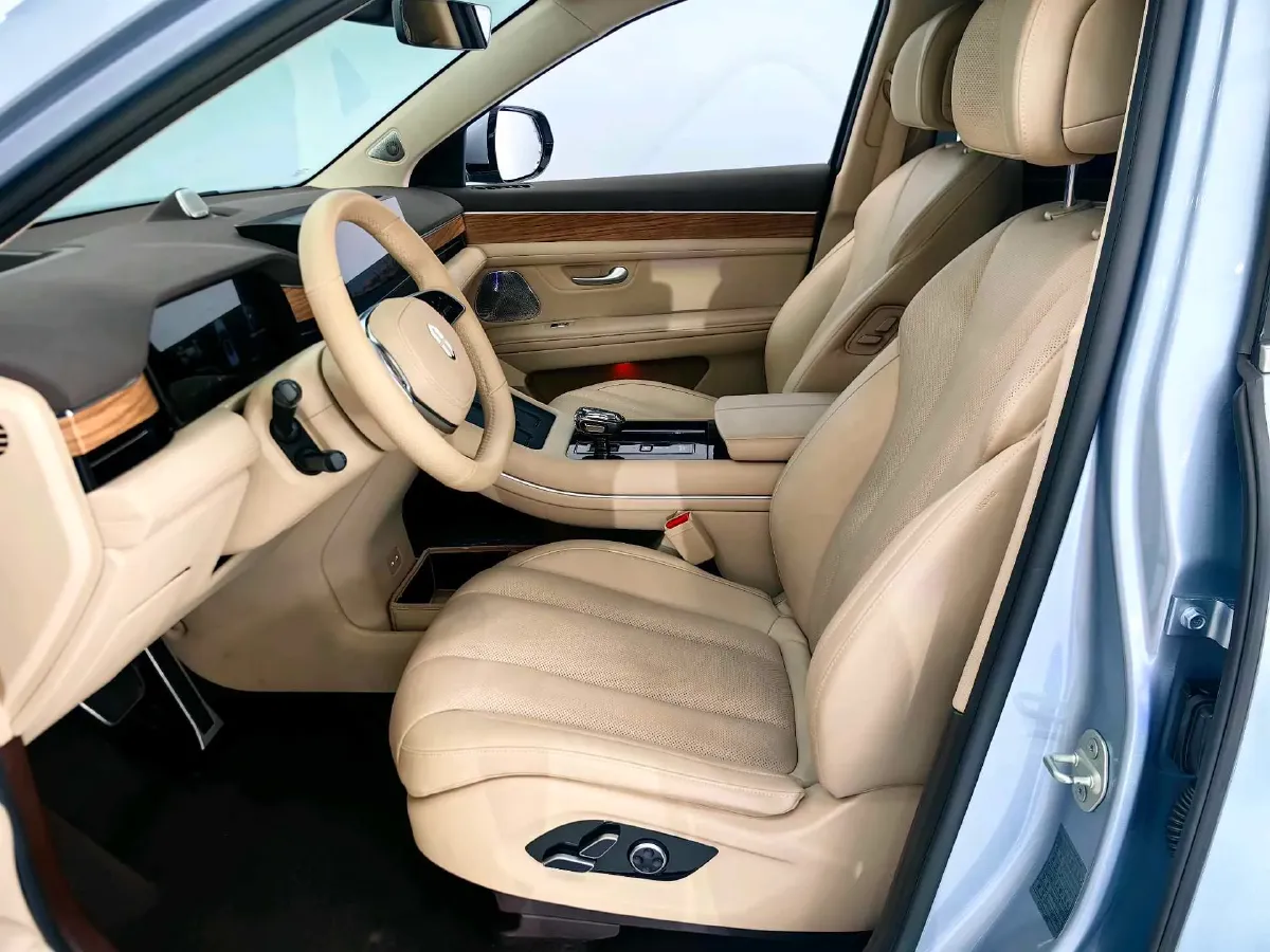 2024 AITO AITO M7 1.5T 152HP L4 REEV 40KWH,autocango,china used car exporter,china ev exporter,chinese used car exporter,chinese used ev exporter