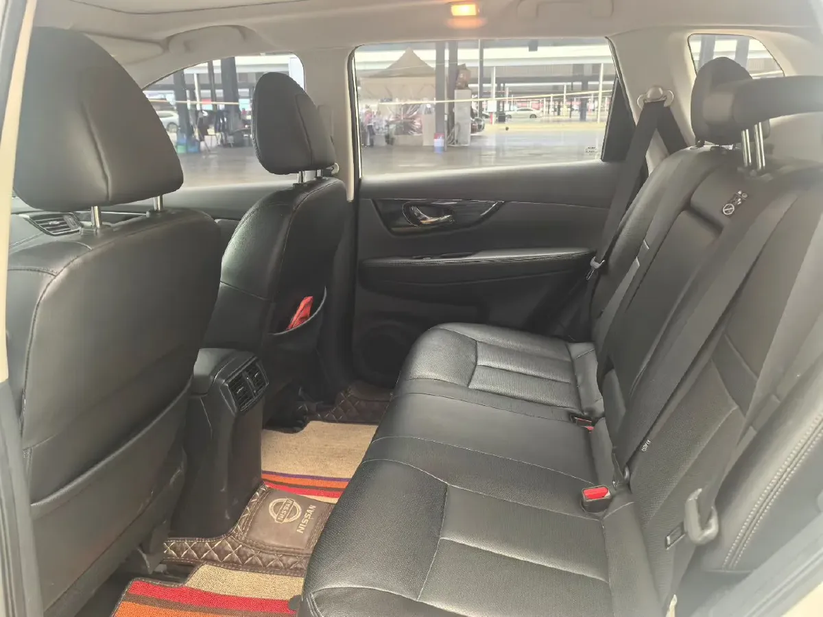 2021 Nissan X-Trail 2.5L 181HP L4 CVT,autocango,china used car exporter,china ev exporter,chinese used car exporter,chinese used ev exporter