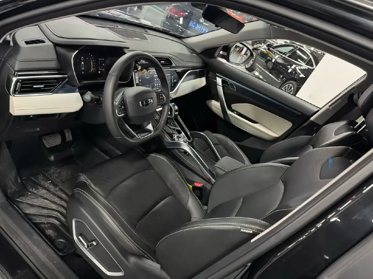 2022 Geely Azkarra 1.8T 184HP L4 7DCT,autocango,china used car exporter,china ev exporter,chinese used car exporter,chinese used ev exporter