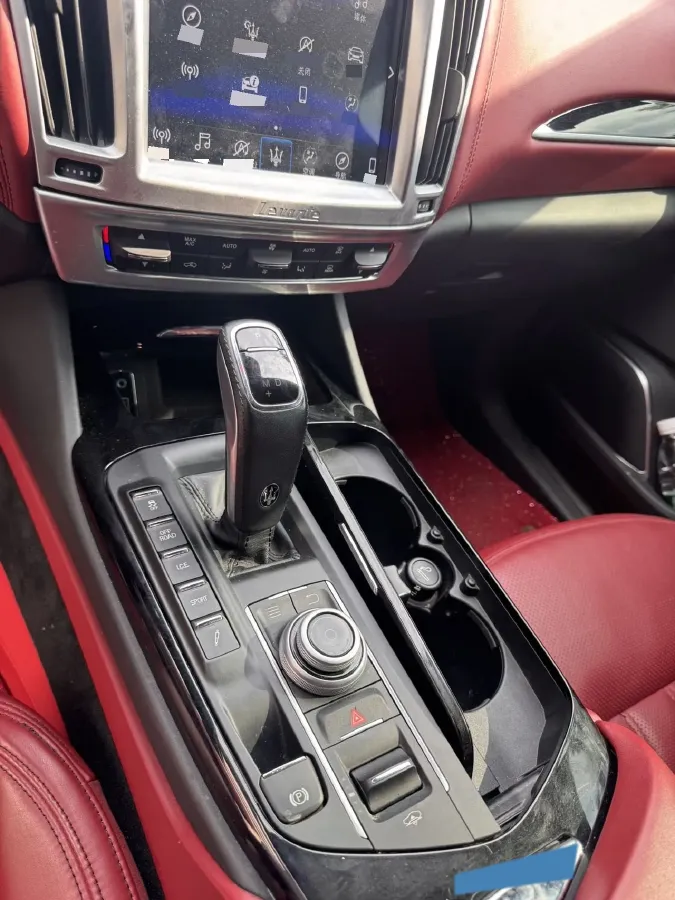 2019 Maserati Levante 3.0T 350HP V6 8AT,autocango,china used car exporter,china ev exporter,chinese used car exporter,chinese used ev exporter