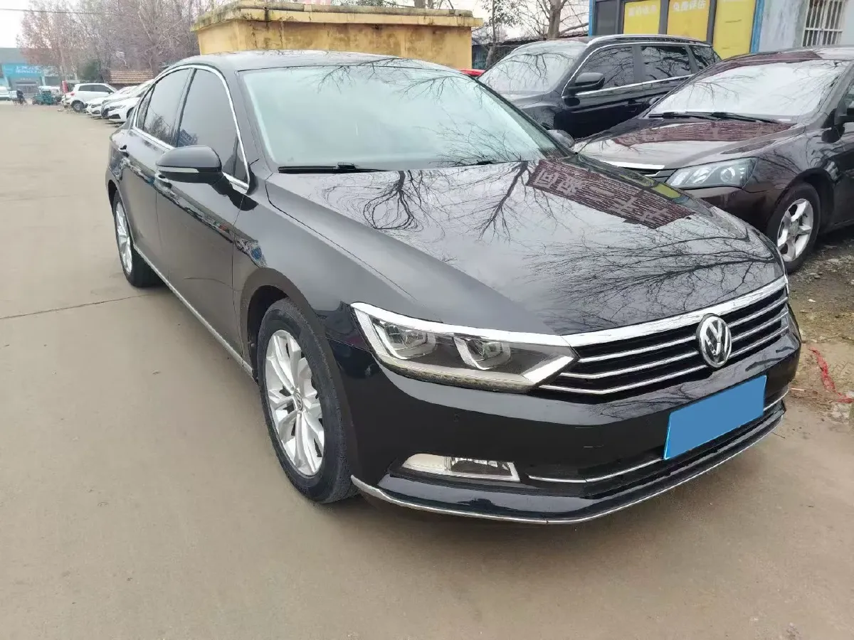 2019 Volkswagen Magotan 2.0T 186HP L4 7DCT,autocango,china used car exporter,china ev exporter,chinese used car exporter,chinese used ev exporter