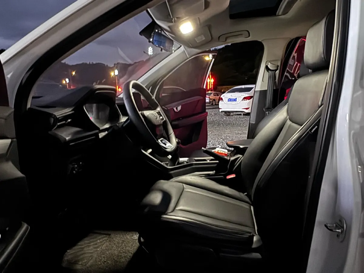 2021 WuLing XingChen 1.5T 147HP L4 6MT,autocango,china used car exporter,china ev exporter,chinese used car exporter,chinese used ev exporter