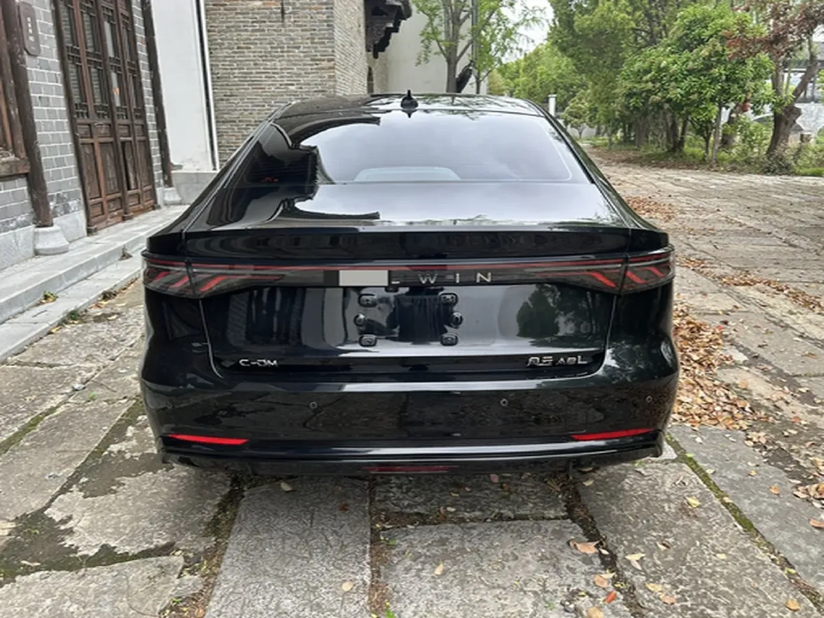 2025 Fulwin FulwinA8L 1.5T 156HP L4 1DHT PHEV 18.67KWH,autocango,china used car exporter,china ev exporter,chinese used car exporter,chinese used ev exporter