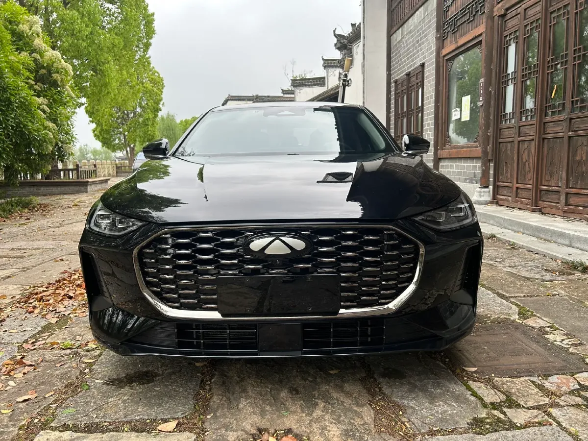 2025 Fulwin FulwinA8L 1.5T 156HP L4 1DHT PHEV 18.67KWH,autocango,china used car exporter,china ev exporter,chinese used car exporter,chinese used ev exporter