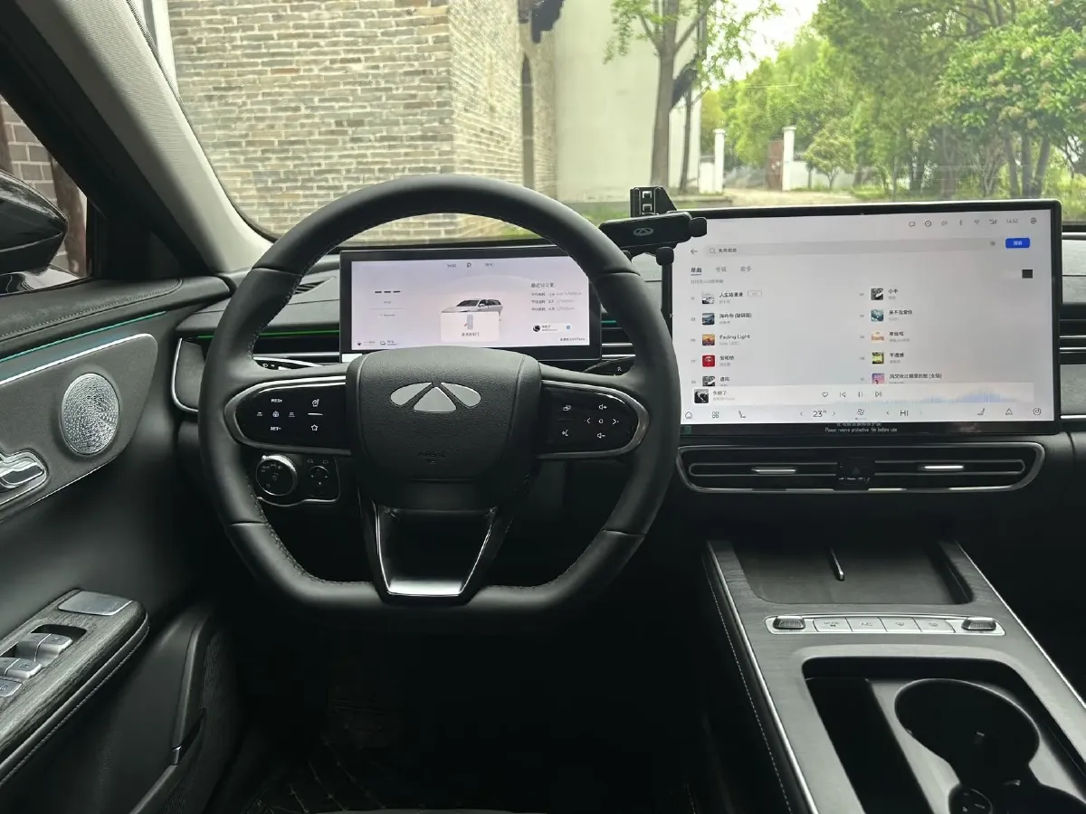 2025 Fulwin FulwinA8L 1.5T 156HP L4 1DHT PHEV 18.67KWH,autocango,china used car exporter,china ev exporter,chinese used car exporter,chinese used ev exporter