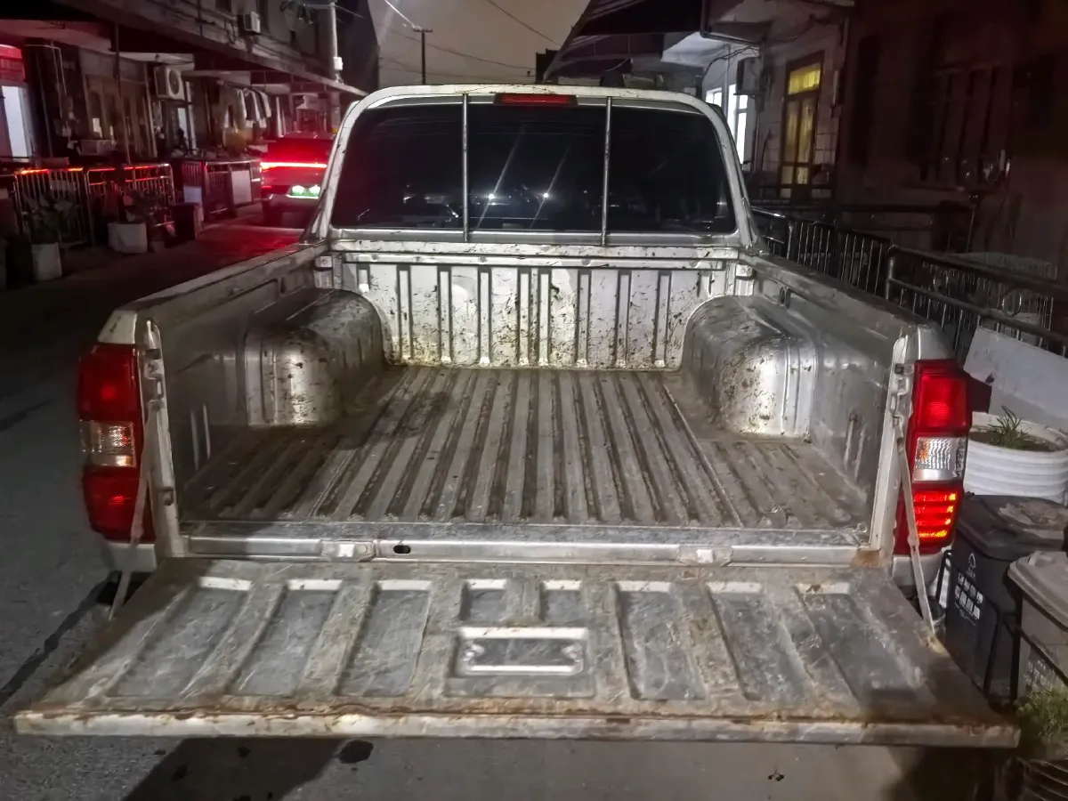 2018 Dongfeng RuiQi 2.4L 139HP L4 5MT,autocango,china used car exporter,china ev exporter,chinese used car exporter,chinese used ev exporter