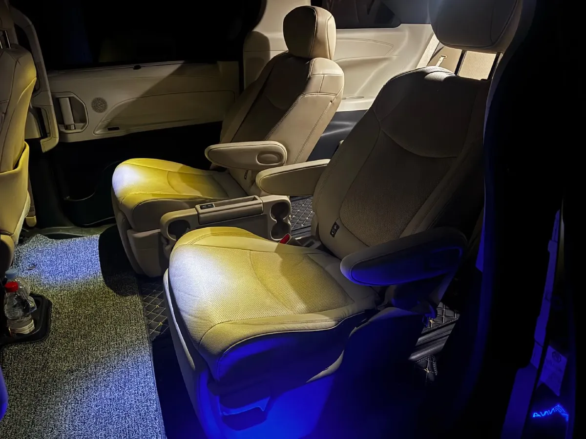 2021 Toyota Sienna 2.5L 192HP L4 E-CVT Hybrid,autocango,china used car exporter,china ev exporter,chinese used car exporter,chinese used ev exporter