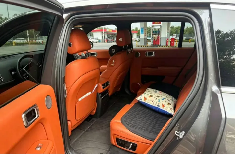 2023 Li L7 Range Extended 154HP REEV 40.9KWH,autocango,china used car exporter,china ev exporter,chinese used car exporter,chinese used ev exporter