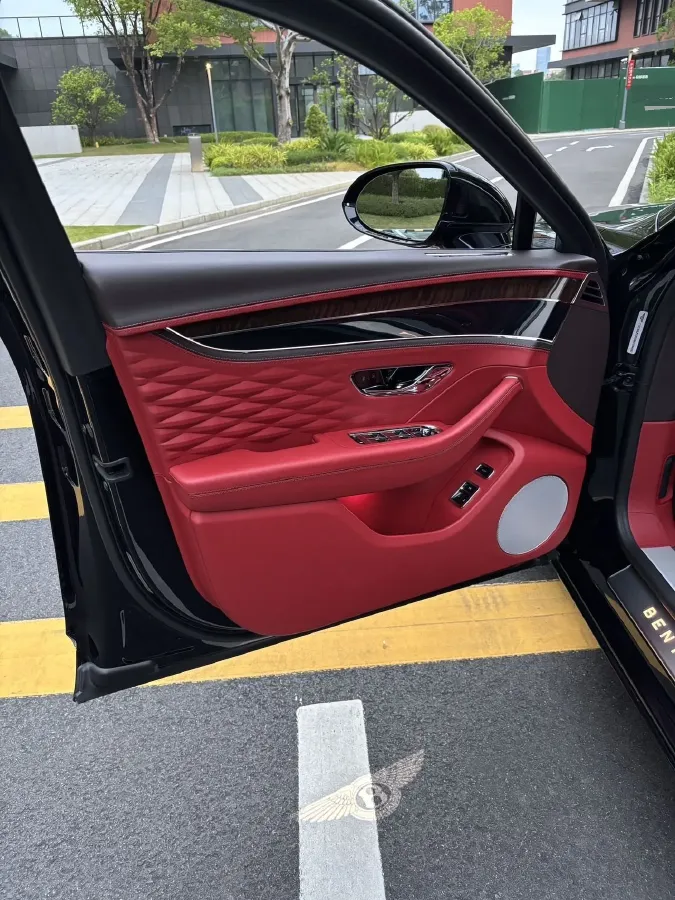 2020 Bentley Flying Spur 6.0T 635HP W12 8DCT,autocango,china used car exporter,china ev exporter,chinese used car exporter,chinese used ev exporter