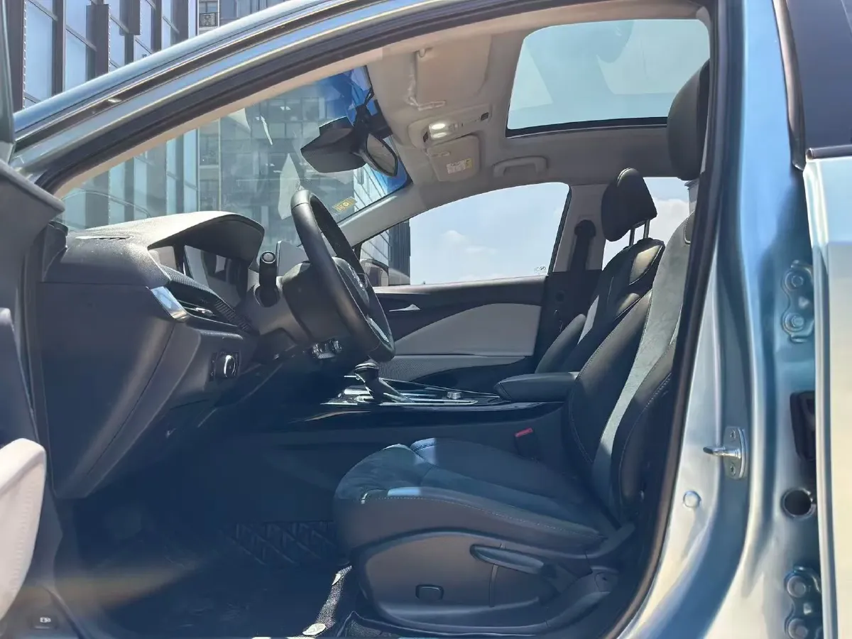 2020 Ford Escape 2.0T 248HP L4 8AT,autocango,china used car exporter,china ev exporter,chinese used car exporter,chinese used ev exporter