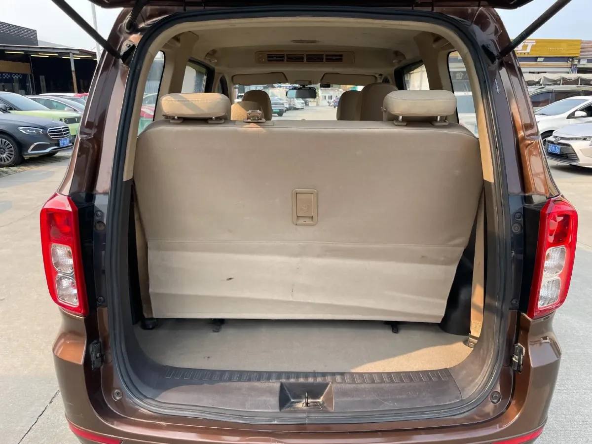 2018 WuLing HongGuang 1.5L 105HP L4 5MT,autocango,china used car exporter,china ev exporter,chinese used car exporter,chinese used ev exporter