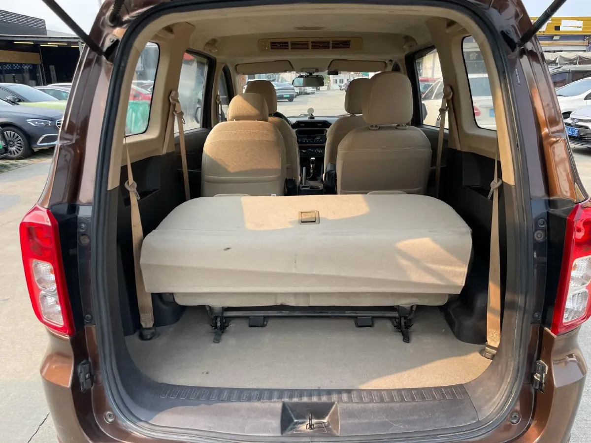 2018 WuLing HongGuang 1.5L 105HP L4 5MT,autocango,china used car exporter,china ev exporter,chinese used car exporter,chinese used ev exporter