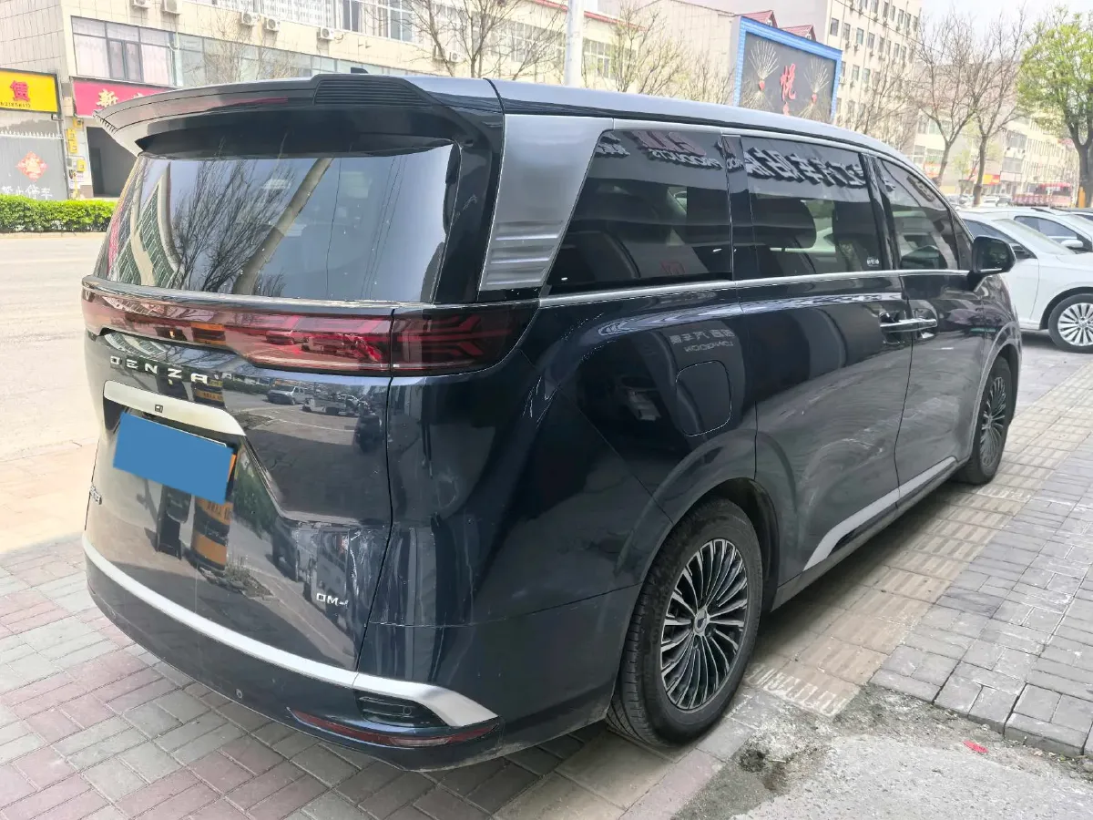 2023 Denza D9 1.5T 139HP L4 E-CVT PHEV 20.39KWH,autocango,china used car exporter,china ev exporter,chinese used car exporter,chinese used ev exporter