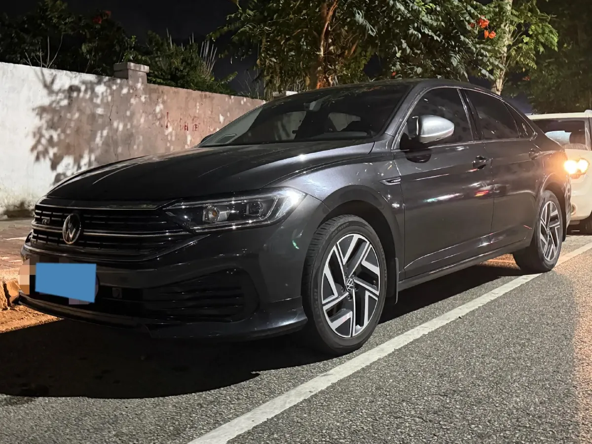 2023 Volkswagen Sagitar 1.2T 116HP L4 7DCT,autocango,china used car exporter,china ev exporter,chinese used car exporter,chinese used ev exporter