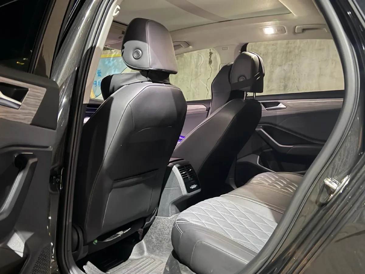 2023 Volkswagen Sagitar 1.2T 116HP L4 7DCT,autocango,china used car exporter,china ev exporter,chinese used car exporter,chinese used ev exporter