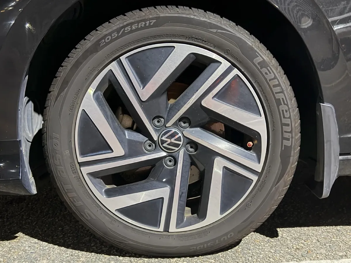 2023 Volkswagen Sagitar 1.2T 116HP L4 7DCT,autocango,china used car exporter,china ev exporter,chinese used car exporter,chinese used ev exporter