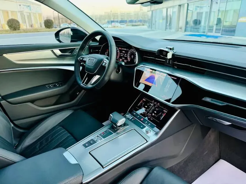 2020 Audi A6L 2.0T 224HP L4 7DCT,autocango,china used car exporter,china ev exporter,chinese used car exporter,chinese used ev exporter
