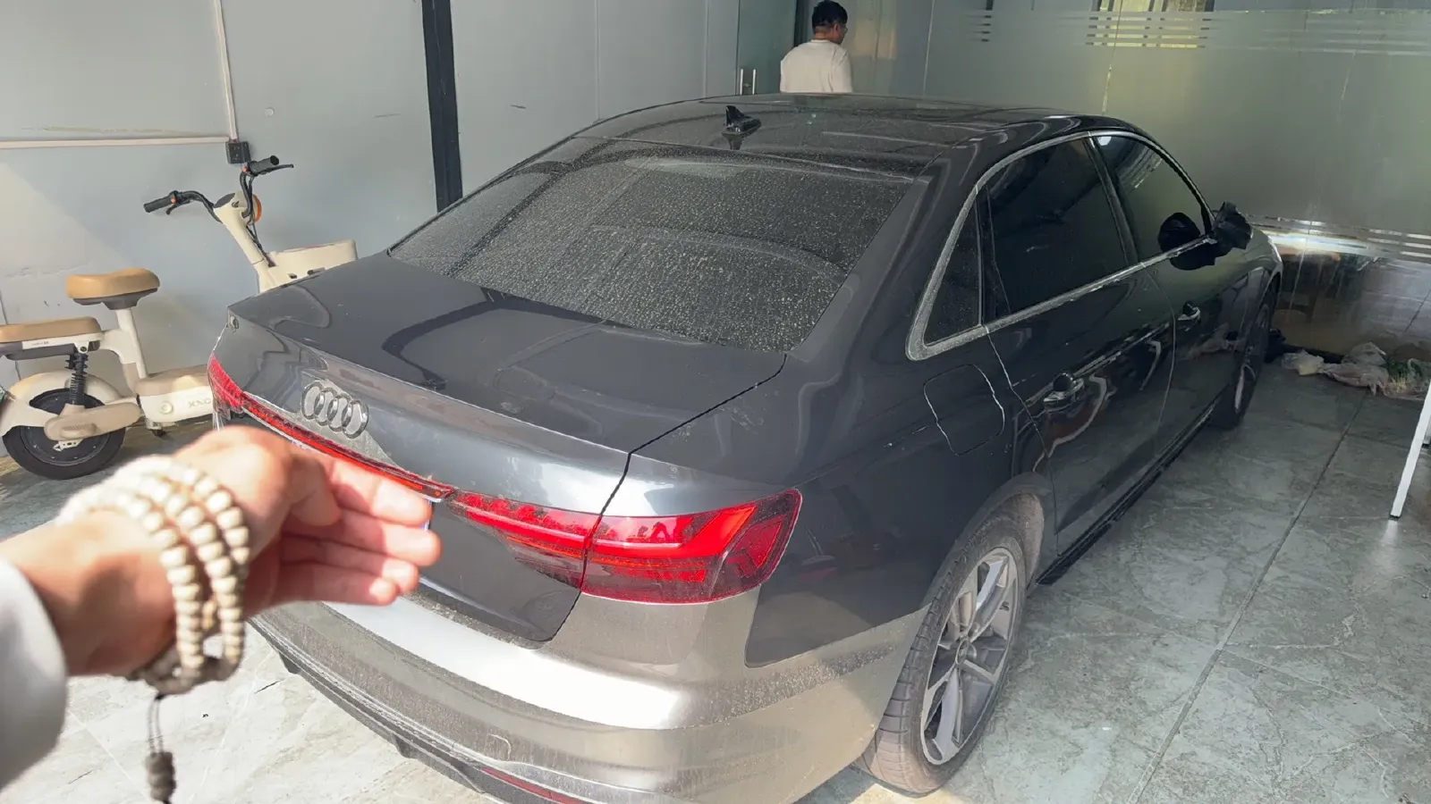 2024 Audi A4L 2.0T 190HP L4 7DCT,autocango,china used car exporter,china ev exporter,chinese used car exporter,chinese used ev exporter