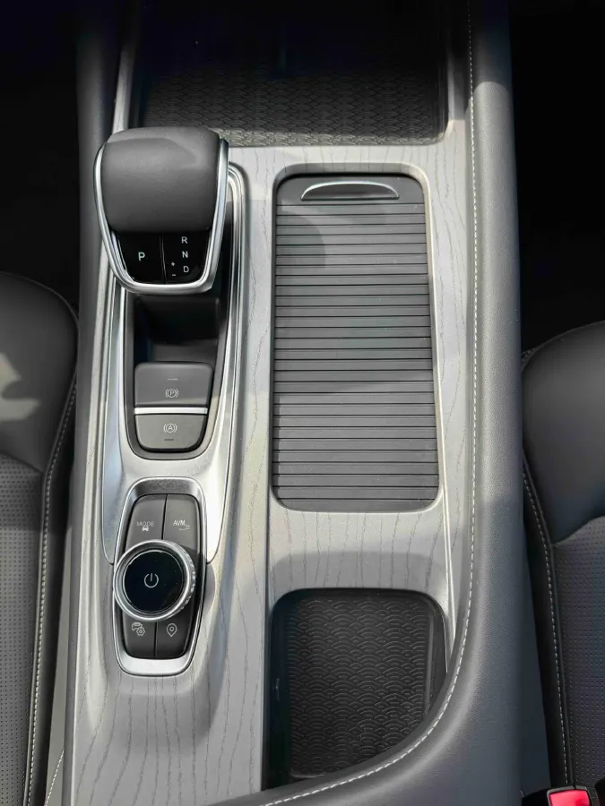 2022 Chery Arrizo 8 1.6T 197HP L4 7DCT,autocango,china used car exporter,china ev exporter,chinese used car exporter,chinese used ev exporter