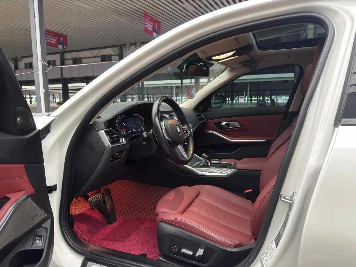 2021 BMW 3 Series 2.0T 184HP L4 8AT,autocango,china used car exporter,china ev exporter,chinese used car exporter,chinese used ev exporter