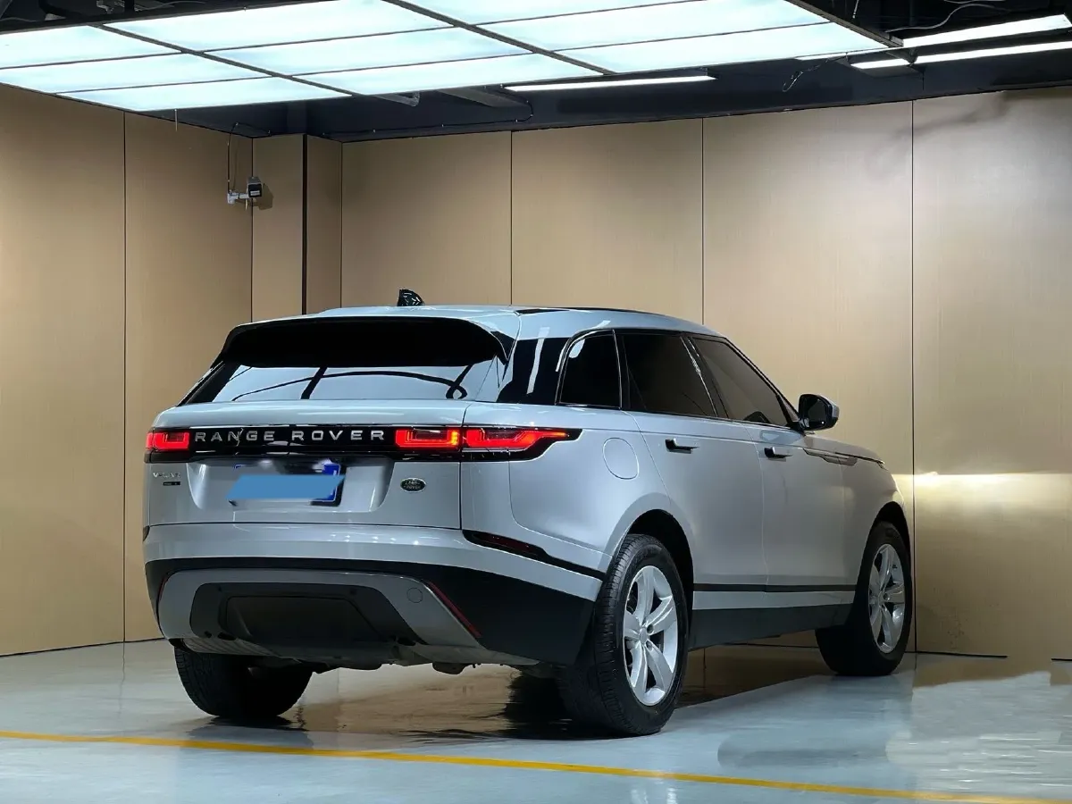 2018 Land Rover Range Rover Velar 2.0T 250HP L4 8AT,autocango,china used car exporter,china ev exporter,chinese used car exporter,chinese used ev exporter
