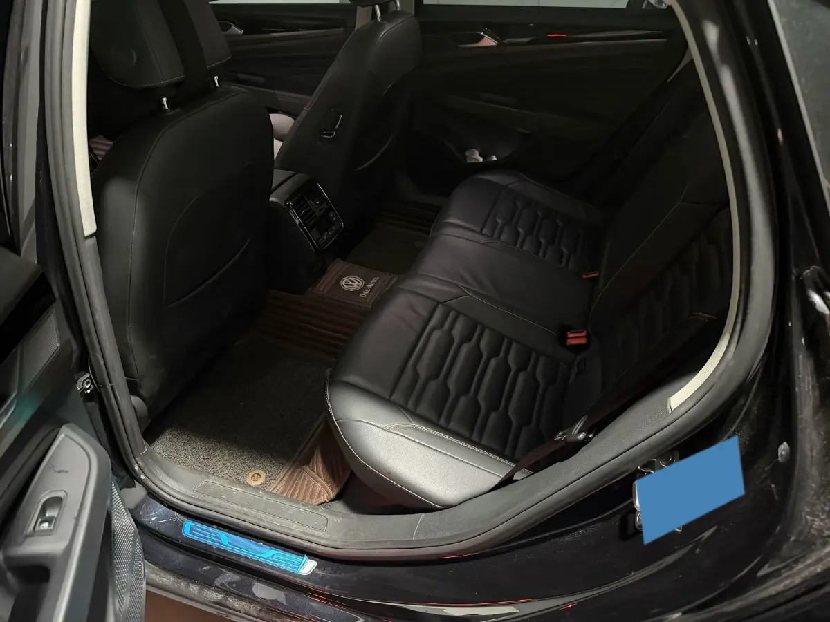 2019 Volvo V40 1.5T 152HP L4 6AT,autocango,china used car exporter,china ev exporter,chinese used car exporter,chinese used ev exporter