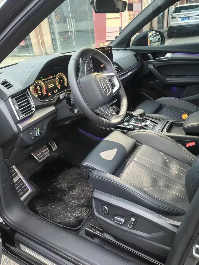 2024 Audi Q5L 2.0T 245HP L4 7DCT,autocango,china used car exporter,china ev exporter,chinese used car exporter,chinese used ev exporter