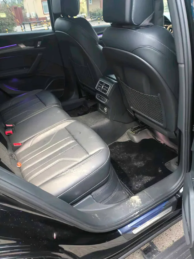 2024 Audi Q5L 2.0T 245HP L4 7DCT,autocango,china used car exporter,china ev exporter,chinese used car exporter,chinese used ev exporter