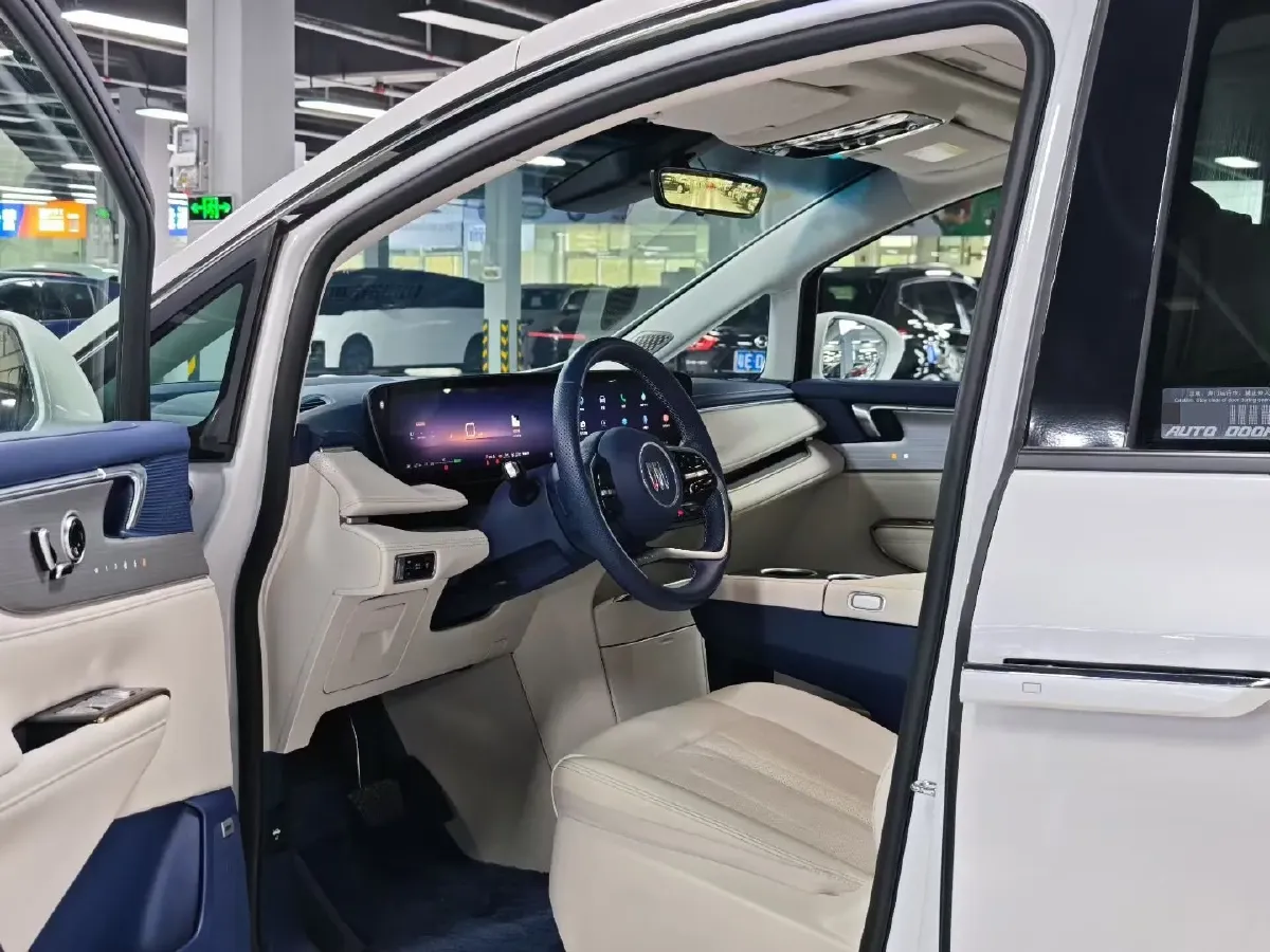 2024 Buick GL8 1.5T 180HP L4 2DHT PHEV 24.4KWH,autocango,china used car exporter,china ev exporter,chinese used car exporter,chinese used ev exporter