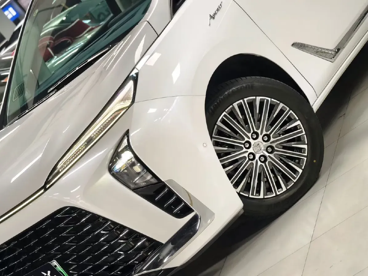 2024 Buick GL8 1.5T 180HP L4 2DHT PHEV 24.4KWH,autocango,china used car exporter,china ev exporter,chinese used car exporter,chinese used ev exporter