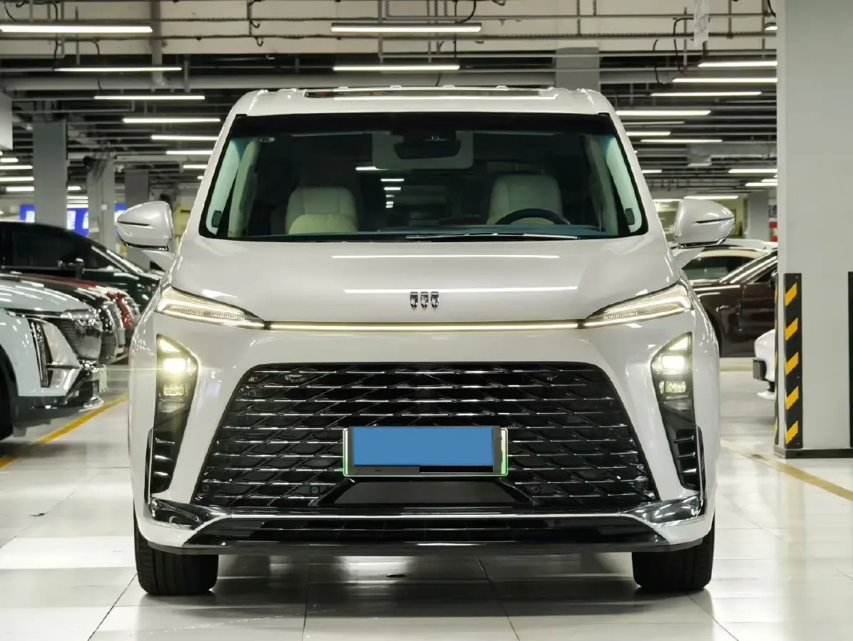 2024 Buick GL8 1.5T 180HP L4 2DHT PHEV 24.4KWH,autocango,china used car exporter,china ev exporter,chinese used car exporter,chinese used ev exporter