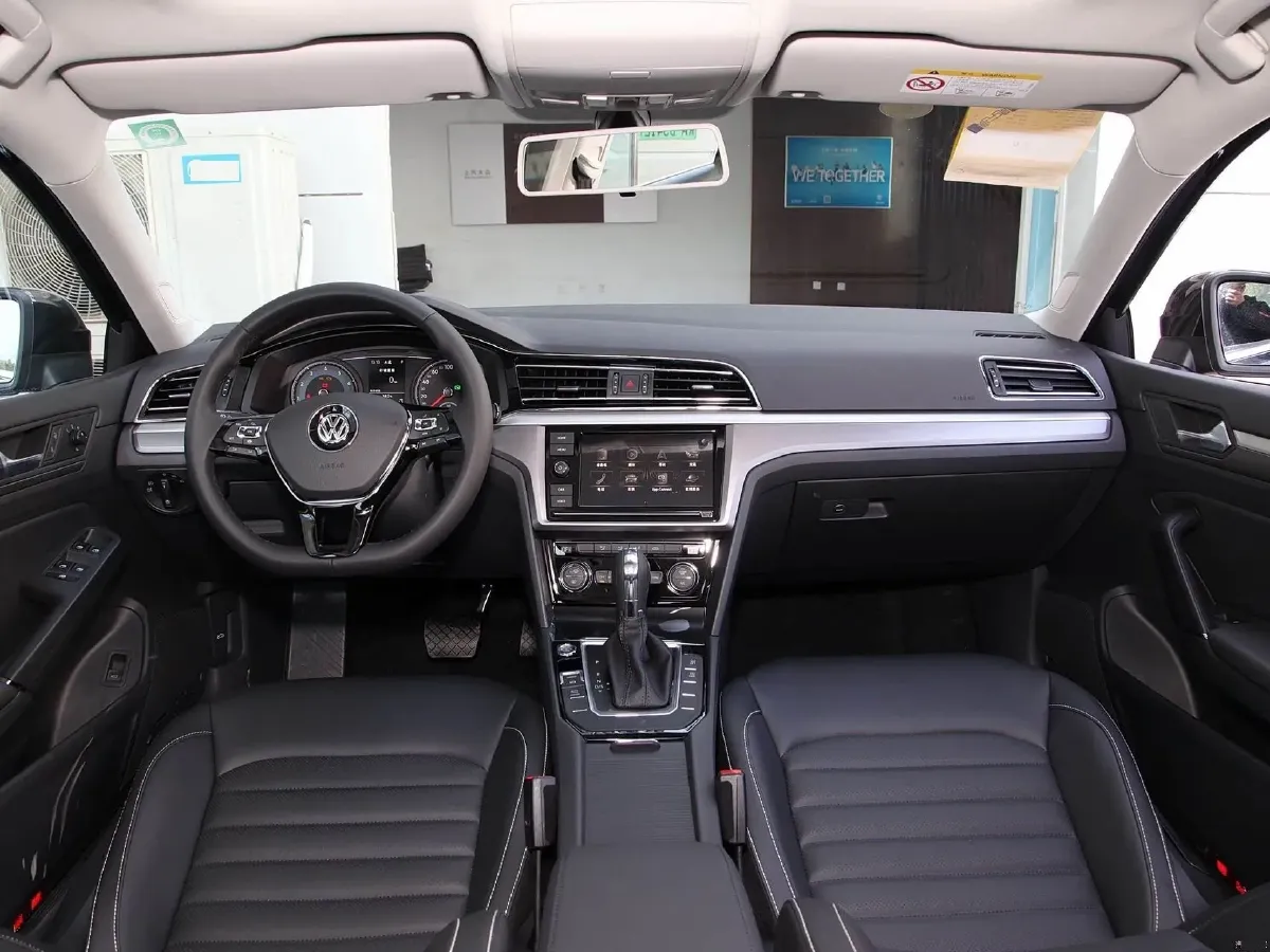 2019 Volkswagen Passat 1.4T 150HP L4 7DCT,autocango,china used car exporter,china ev exporter,chinese used car exporter,chinese used ev exporter