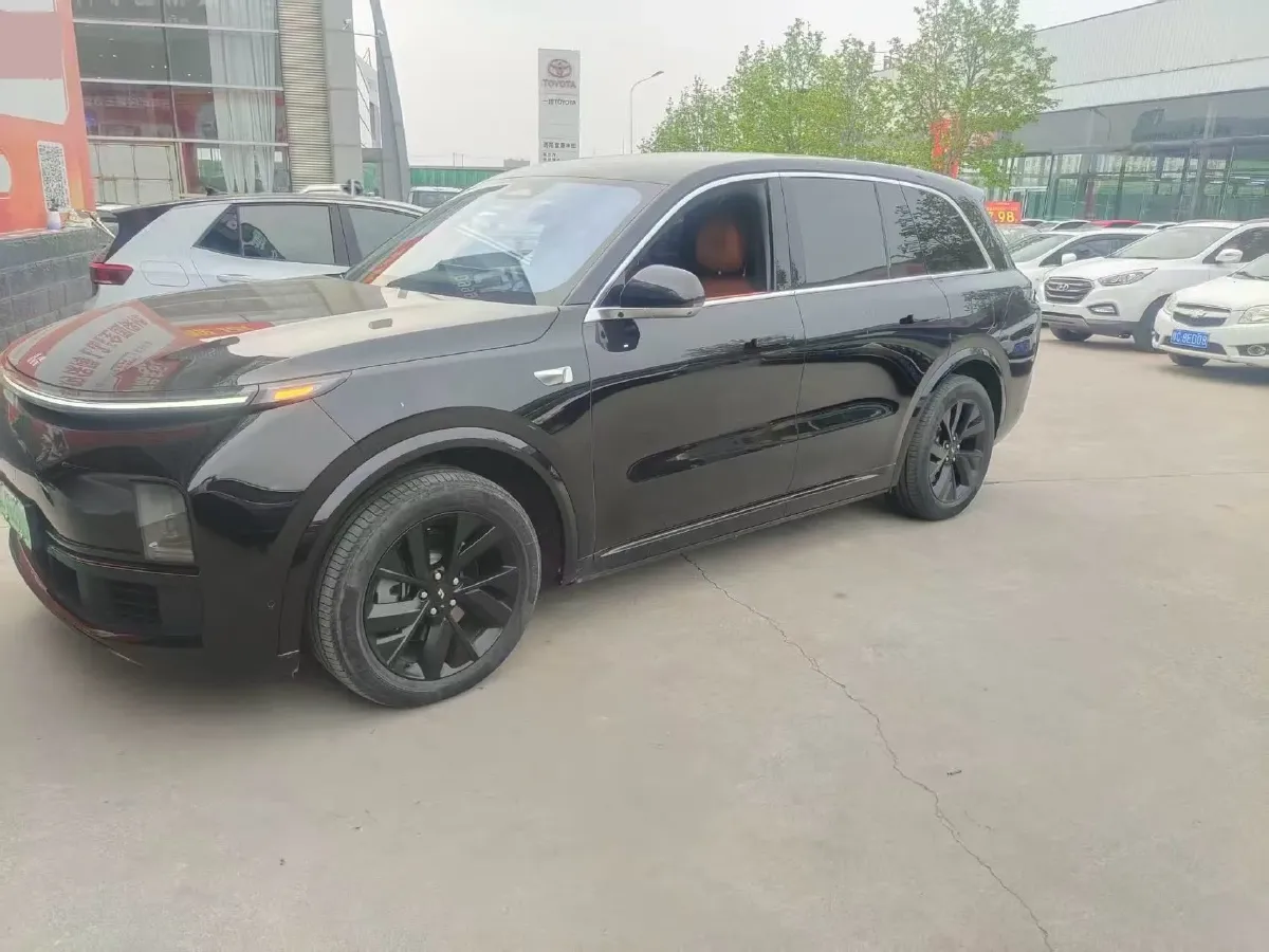 2023 Li L8 Range Extended 154HP REEV 40.9KWH,autocango,china used car exporter,china ev exporter,chinese used car exporter,chinese used ev exporter