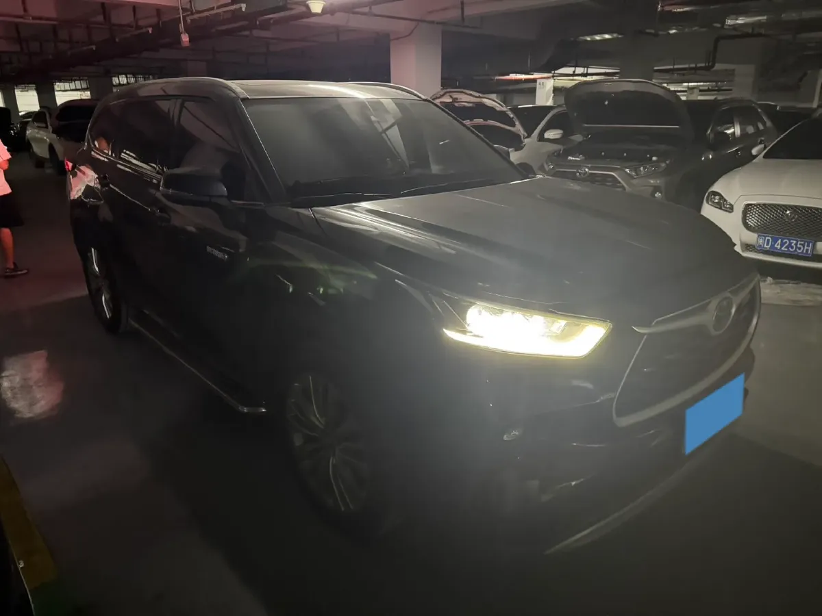 2022 Toyota Highlander 2.5L 192HP L4 E-CVT Hybrid,autocango,china used car exporter,china ev exporter,chinese used car exporter,chinese used ev exporter