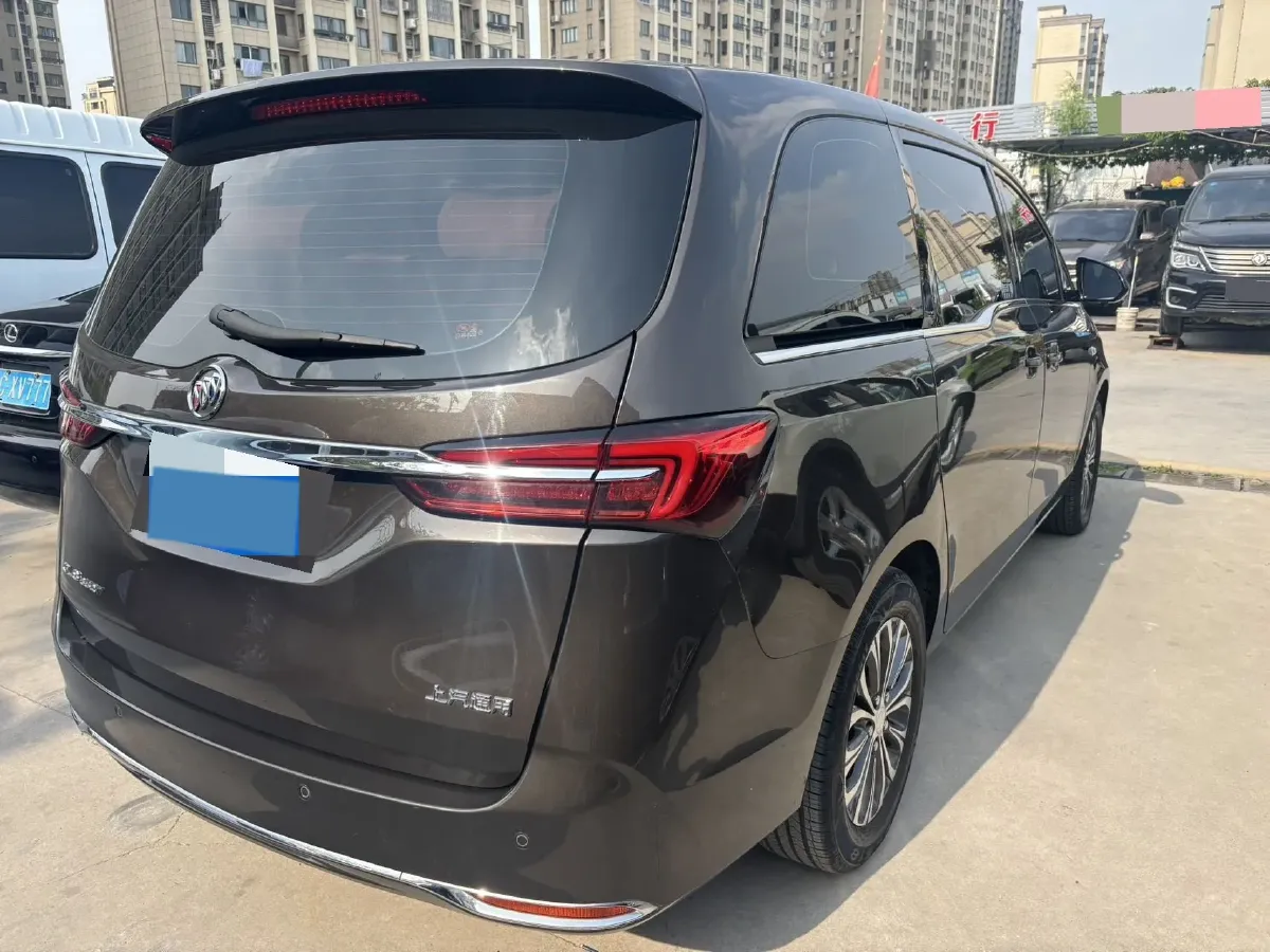 2021 Buick GL8 2.0T 237HP L4 9AT,autocango,china used car exporter,china ev exporter,chinese used car exporter,chinese used ev exporter